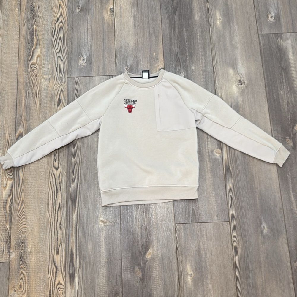 Chicago Bulls sweatshirt